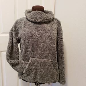 Sage green sherpa pullover